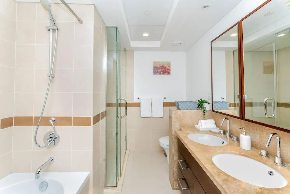 King 1Br Apartment With Burj Khalifa & Fountain View Dubai